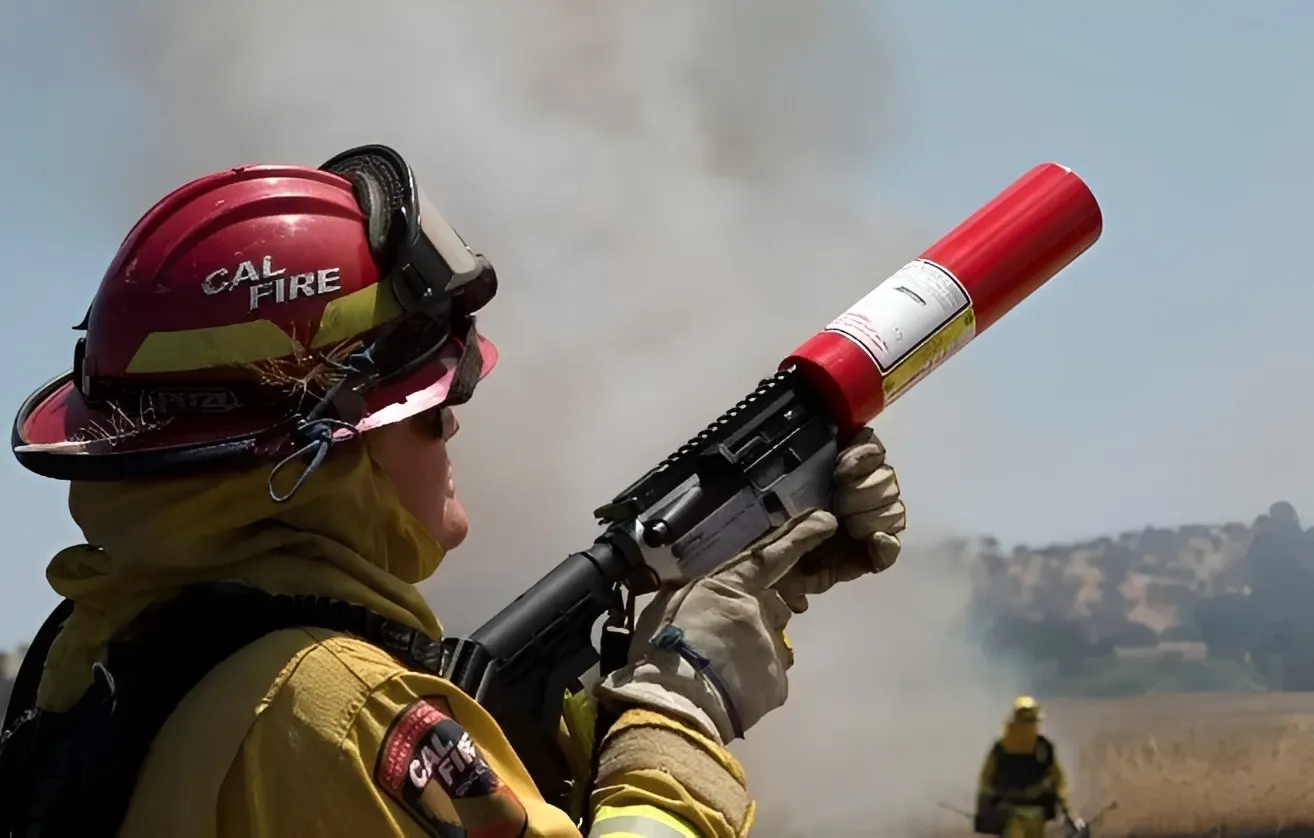 Emergency responder aiming tool